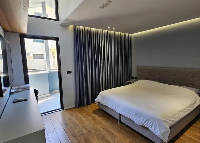 Vila-amo Center Τίρανα